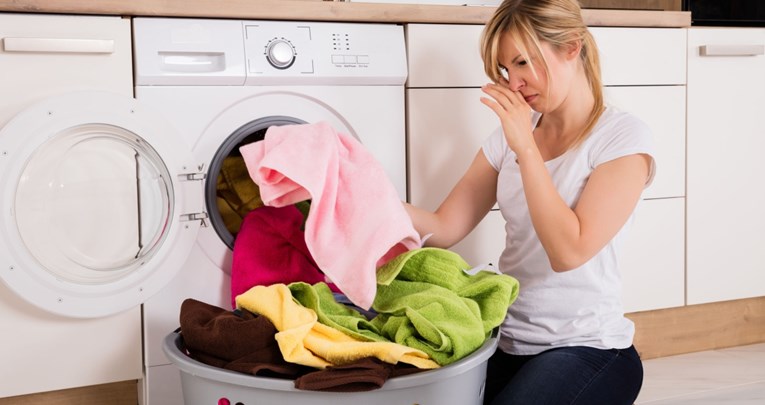 Mama otkrila trik zbog kojeg će vaša perilica rublja uvijek blistati